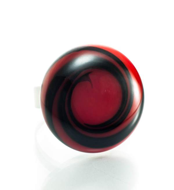 Prsten Crna spirala na crvenom mali